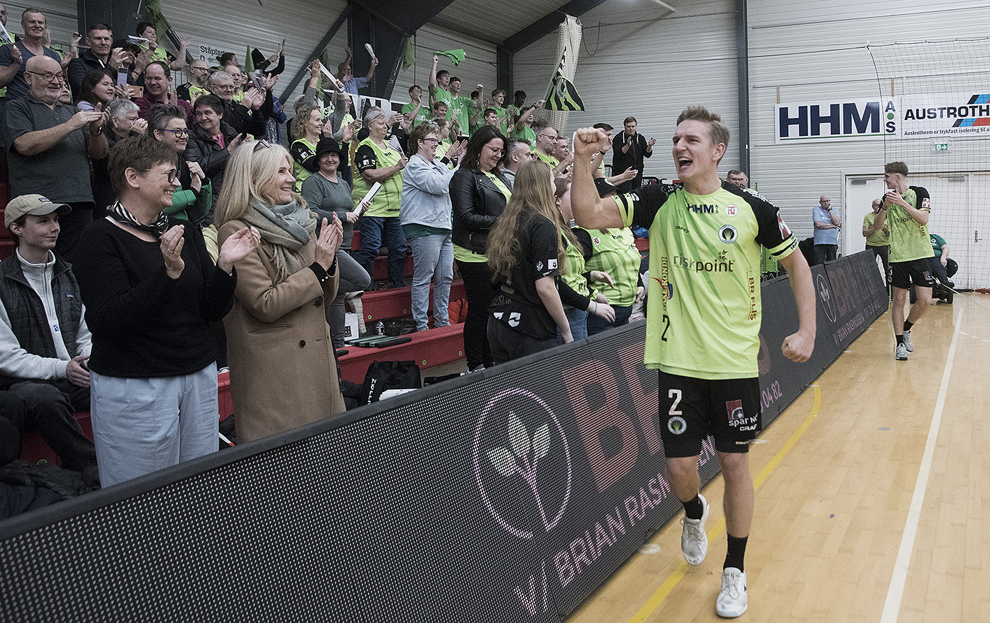 En vaskeægte leder og fighter tager på eventyr