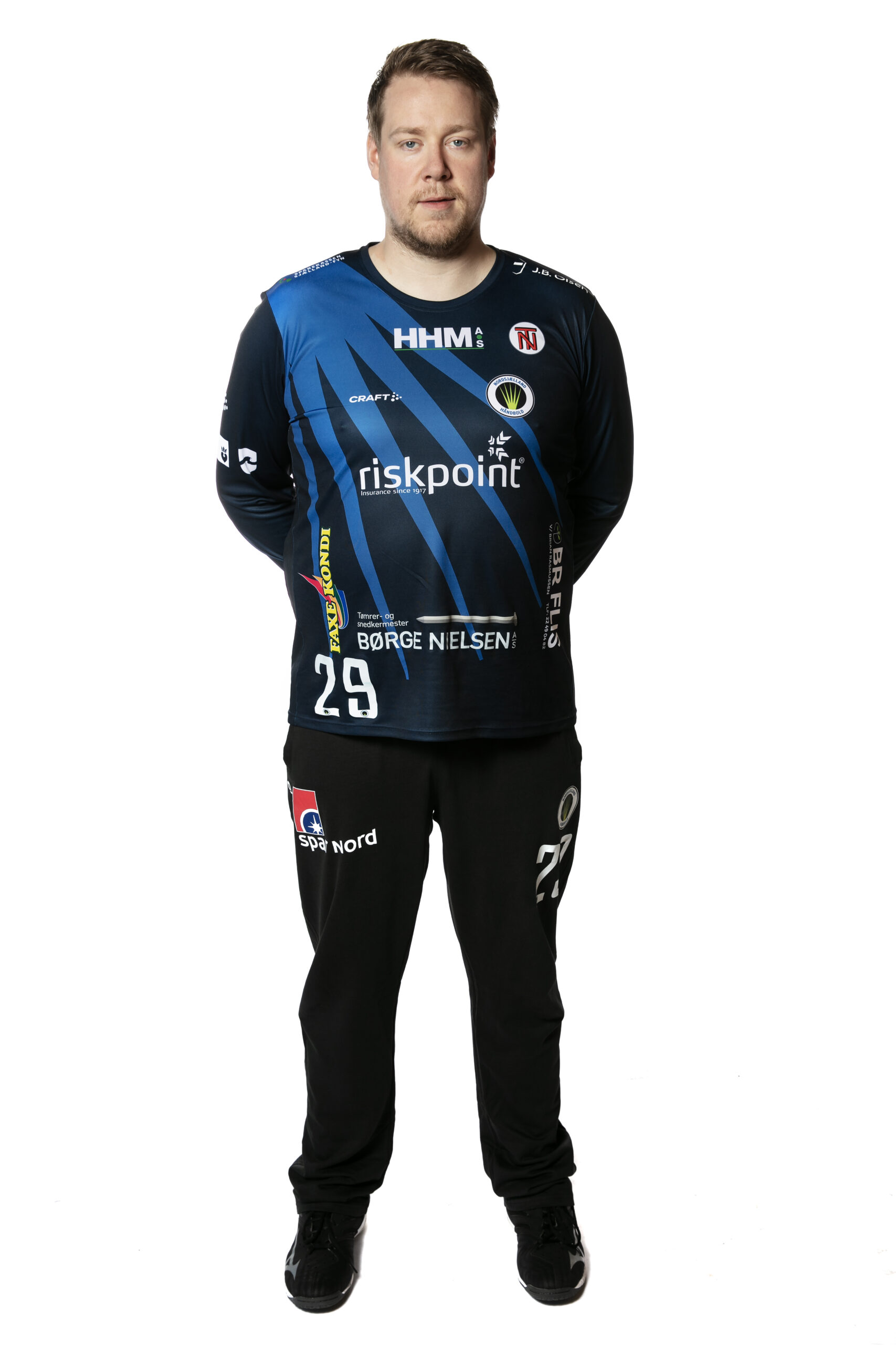 Erfaren målmand forlænger