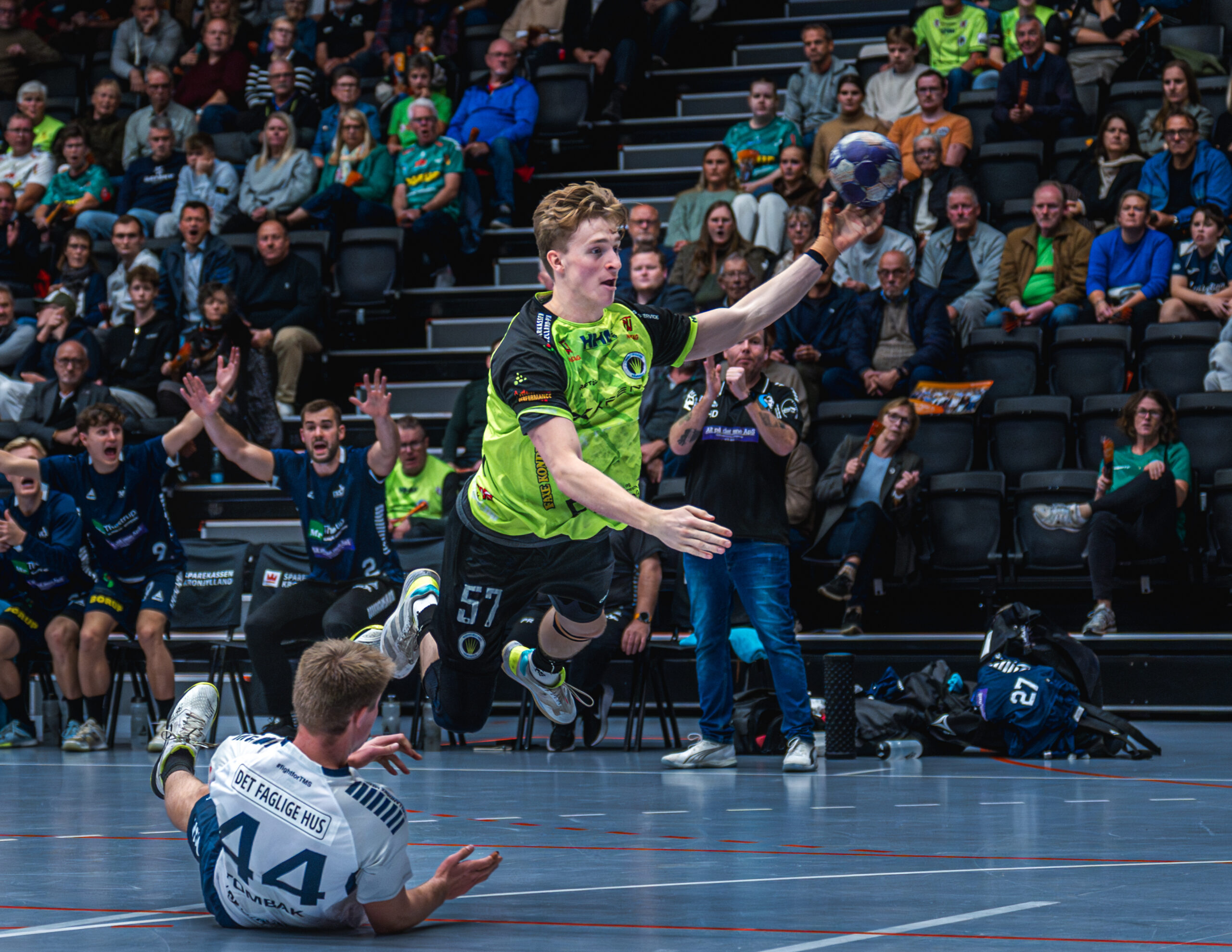 Rettidig omhu med kontraktforlængelse – talentfuld profil forlænger