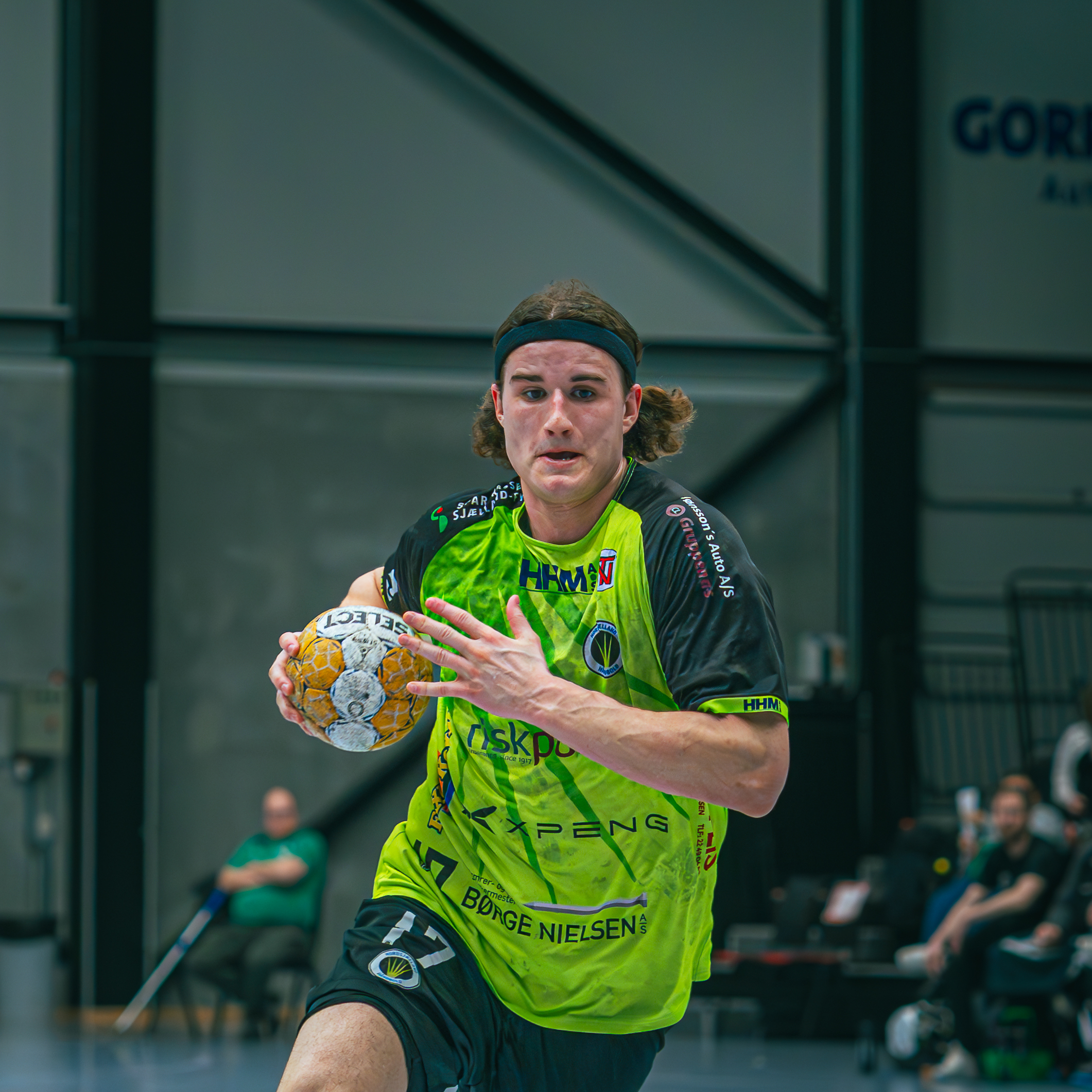 Gammel kending vender hjem